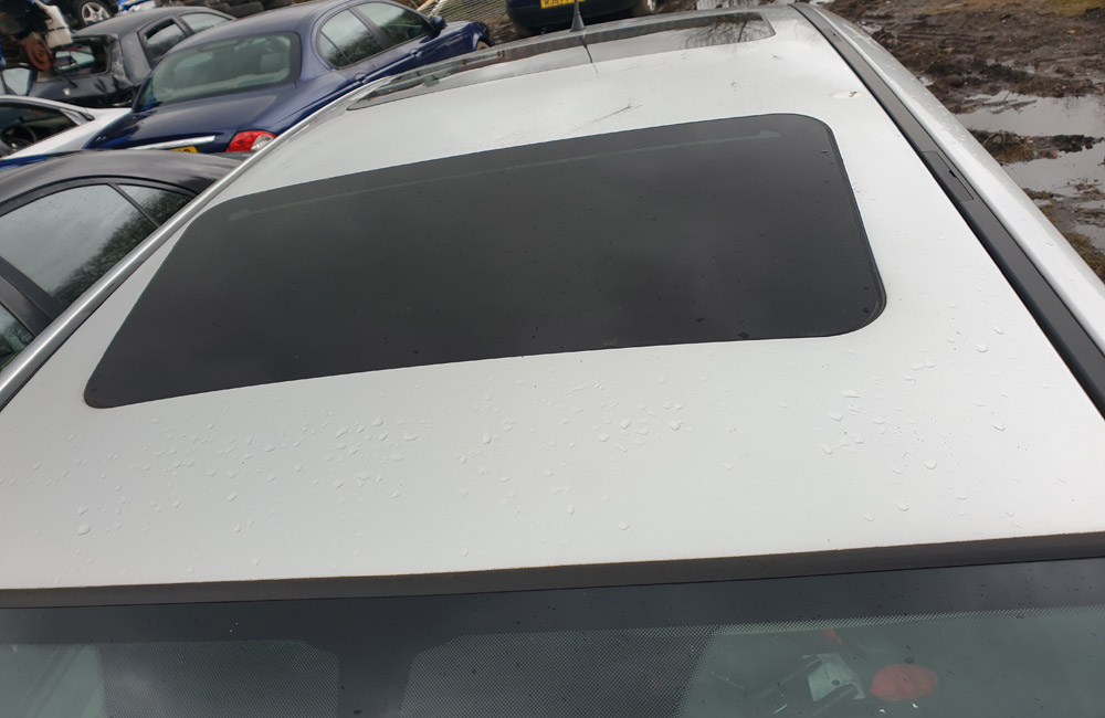 Vauxhall Meriva Design 16V Sunroof glass